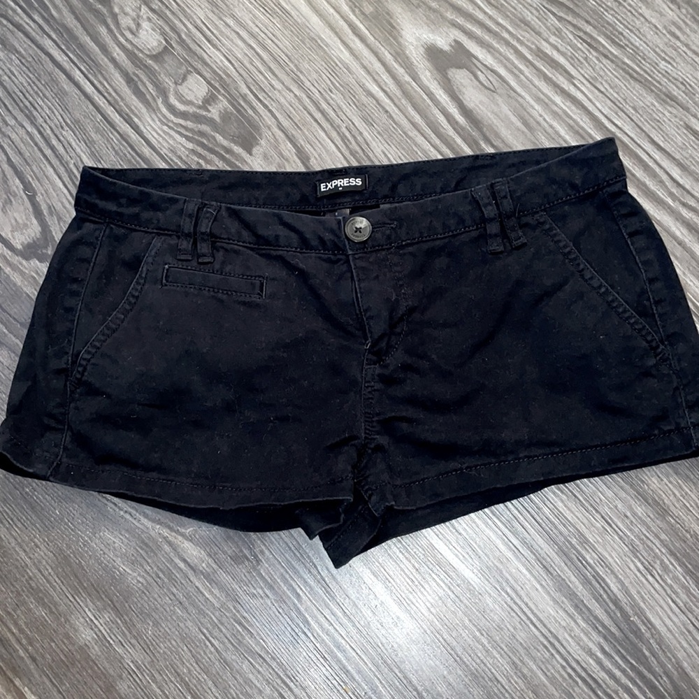 Express shorts women’s 6